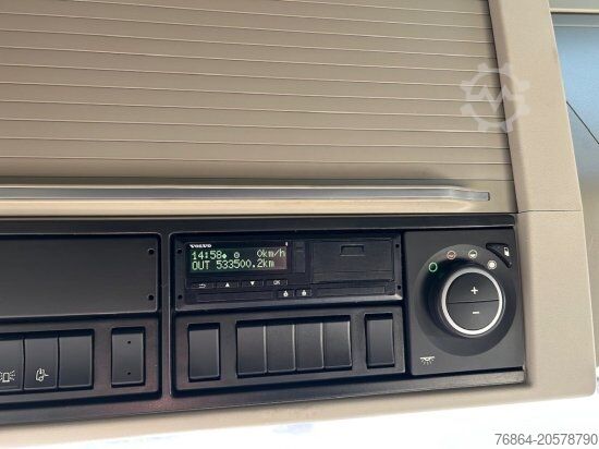 Nagy térfogatú nyergesvontató VOLVO FH 460 E6, LOW DECK, VOLL-LUFT, I SAVE,  I-SHIFT, STANDKLIMA