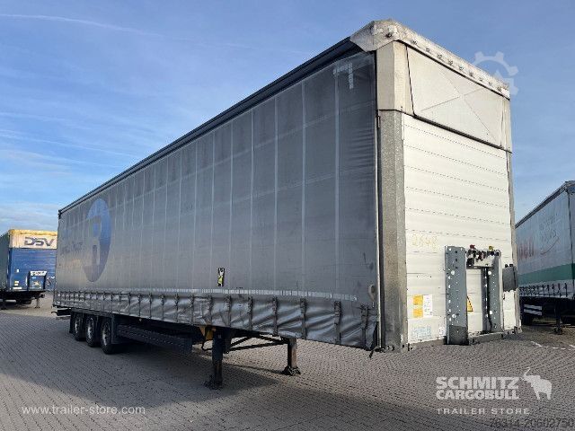 Semi-reboque aberto com lona Schmitz Cargobull Curtainsider Mega Getränke