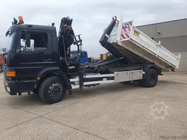 クレーン車 Mercedes-Benz Atego 1928