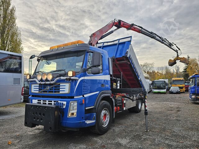 Three-way tipper truck Volvo FM9 340HP Kran FASSI F95A.24 Blatt/Blatt