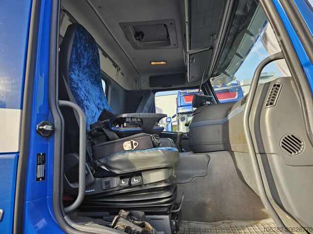 Camion basculant cu trei căi Volvo FM9 340HP Kran FASSI F95A.24 Blatt/Blatt