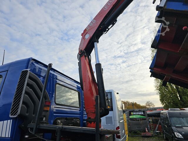 Camion basculant cu trei căi Volvo FM9 340HP Kran FASSI F95A.24 Blatt/Blatt