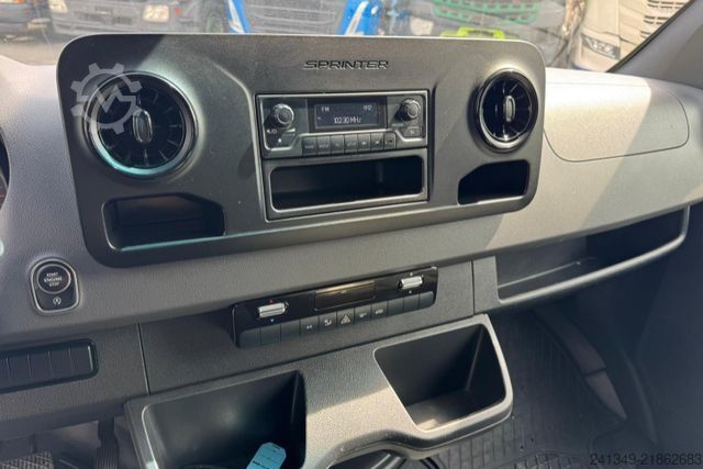 Curtain sider van MERCEDES-BENZ Sprinter 317CDI 4x2