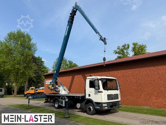 Truck-mounted crane van MAN 8.180  Cormach 23000 36-3  32 Meter Montagekran