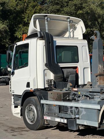 Autocamion cu cârlig pentru containere DAF CF 250 VDL-Abrollkipper mit Planenaufbau u. LBW