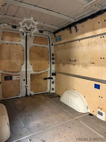 شاحنة بانل VOLKSWAGEN Crafter Kasten L2H2 Klima Tempomat AHK 2.Hand