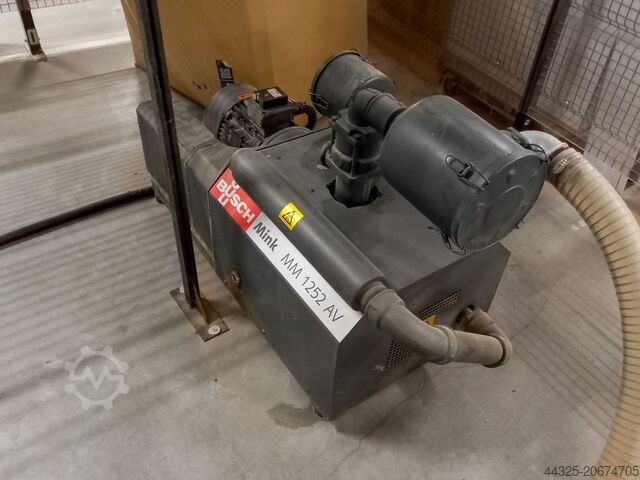  BIESSE + KUKA ROVER A + KR210 R3100