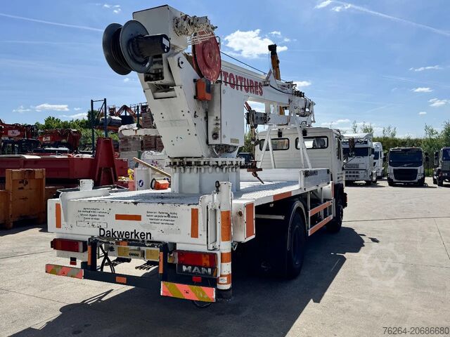 Žeriavové vozidlo MAN 18t + Böcker AK 30/1000