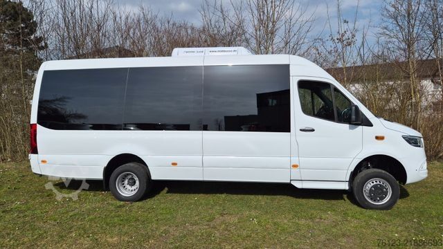 مینی‌بوس MERCEDES-BENZ 519  Allrad 4 x 4 Lagerfahrzeug Stock 20 Sitzer