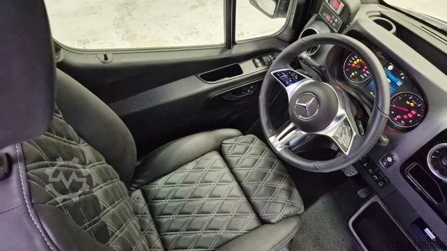 مینی‌بوس MERCEDES-BENZ 519  Allrad 4 x 4 Lagerfahrzeug Stock 20 Sitzer