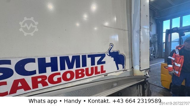 Refriģeratora puspiekabe SCHMITZ CARGOBULL SCB S3B Kühlkoffer Bj 2018