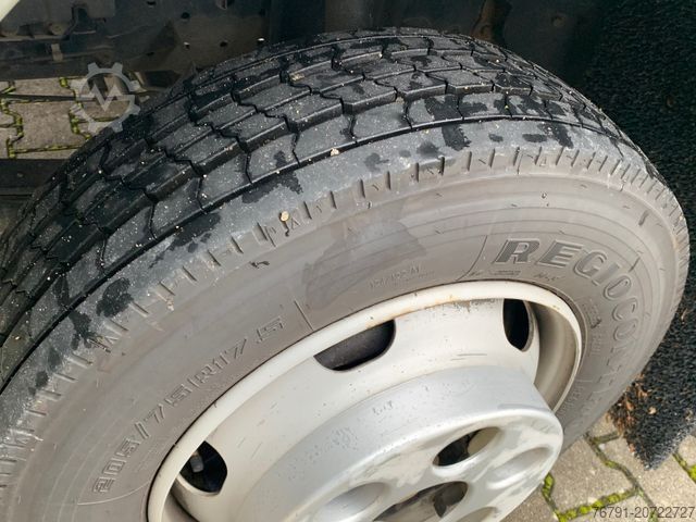 Kombiniran vozilo s ponjavo MITSUBISHI Fuso Canter 9C18_ Autom_Klima_Schiebeplane_Euro6