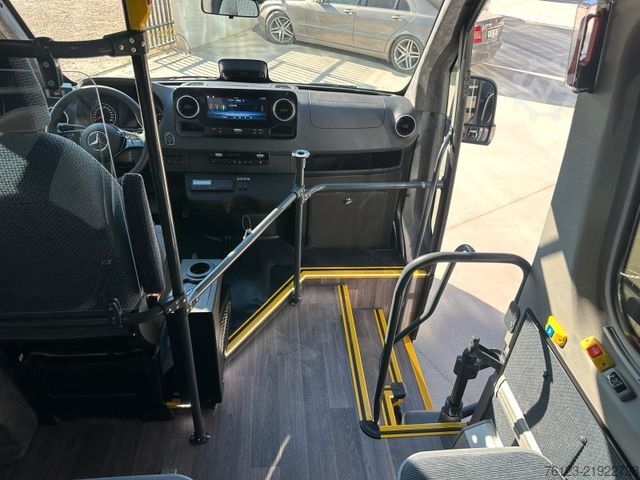 Микробус MERCEDES-BENZ Sprinter 515 Heckniederflur 2 x vorhanden