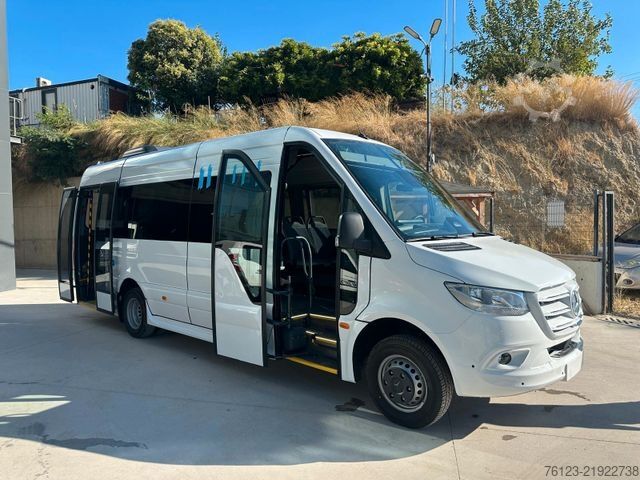 Микробус MERCEDES-BENZ Sprinter 515 Heckniederflur 2 x vorhanden