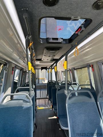 Микробус MERCEDES-BENZ Sprinter 515 Heckniederflur 2 x vorhanden