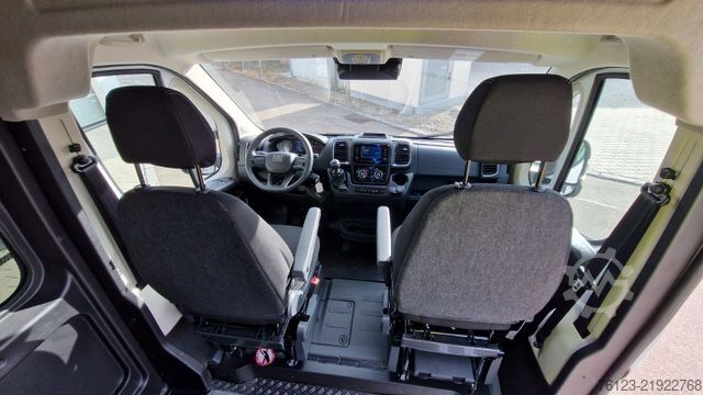 Микробус FIAT Fiat Ducato 9 Sitzer Systemboden Rolli Stock
