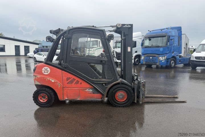 Šakinis krautuvas  H30D-02 Stapler /  Swiss-Vehicle