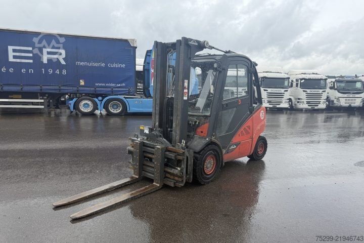 Šakinis krautuvas  H30D-02 Stapler /  Swiss-Vehicle