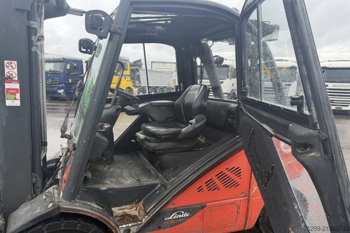 Šakinis krautuvas  H30D-02 Stapler /  Swiss-Vehicle