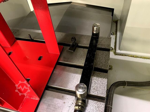 Вертикальный обрабатывающий центр BRIDGEPORT XR 500 HSC