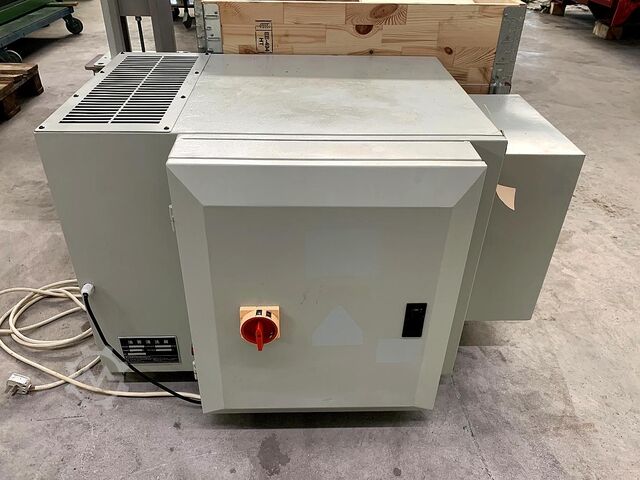 Вертикальный обрабатывающий центр BRIDGEPORT XR 500 HSC