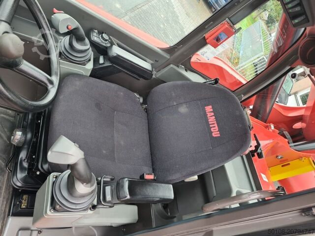 Teleskooppinen käsittelijä käännettävissä Manitou MRT 3050 Privilege