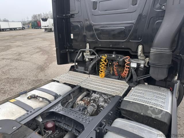 Tractor estándar  Actros 1845 LS