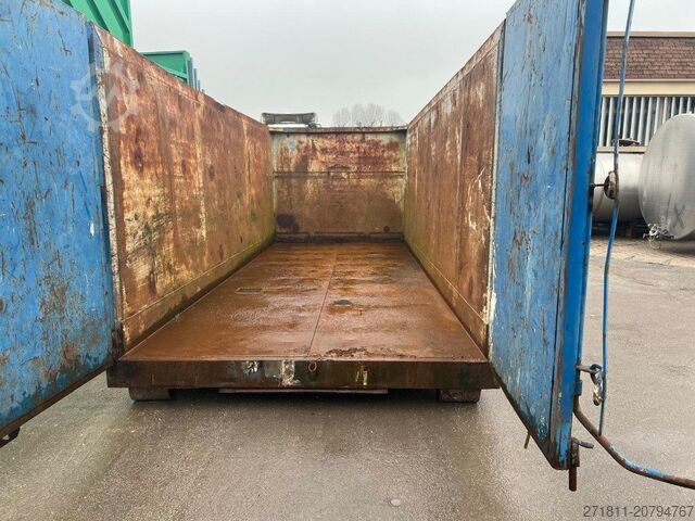 Roll-off container  CONTAINER SCARRABILE USATO A CIELO APERTO