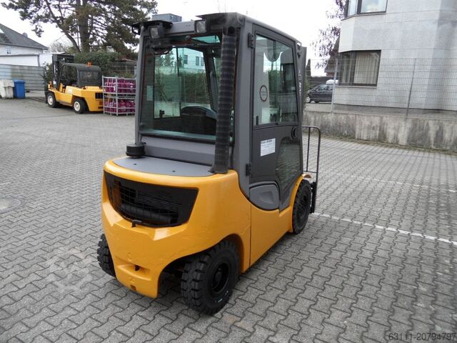 Diesel Forklift Jungheinrich DFG 425s - Triplex - Kabine mit Heizung