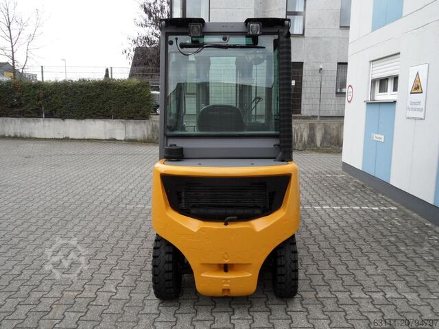 Diesel Forklift Jungheinrich DFG 425s - Triplex - Kabine mit Heizung