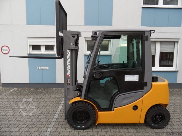 Diesel Forklift Jungheinrich DFG 425s - Triplex - Kabine mit Heizung