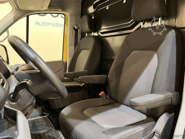 Furgon blaszak Volkswagen Crafter 35 2.0 TDI L3H2 140 PK / Euro 6 / 3.000...