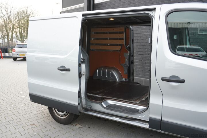 Furgoneta Renault Trafic 2.0 dCi 150PK 2x Schuifdeur - EURO 6 - A...