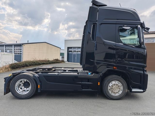 Tractor estándar FORD F-MAX LUX LED, Intarder, Standklima, RDKS, Voll