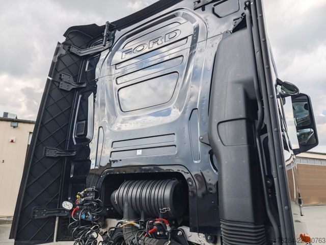 Tractor estándar FORD F-MAX LUX LED, Intarder, Standklima, RDKS, Voll