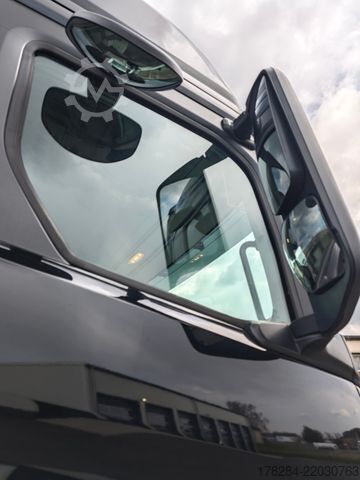 Tractor estándar FORD F-MAX LUX LED, Intarder, Standklima, RDKS, Voll