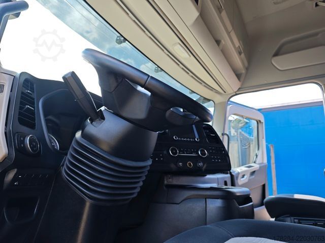 Tractor estándar FORD F-MAX LUX LED, Intarder, Standklima, RDKS, Voll
