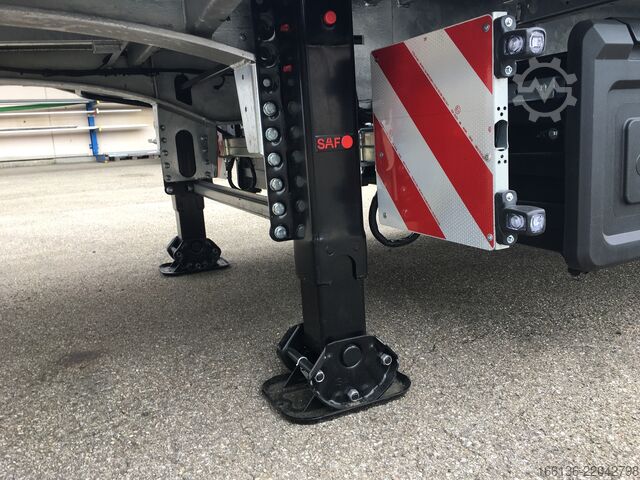  Fliegl 3-Achs Plateau Sattel SDS 380 Mega