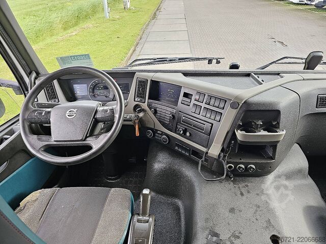 Koper VOLVO FM 330 19T GLOBE LIFT