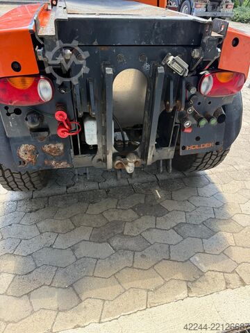 Kommunalfordon / Redskapsbärare Holder C270