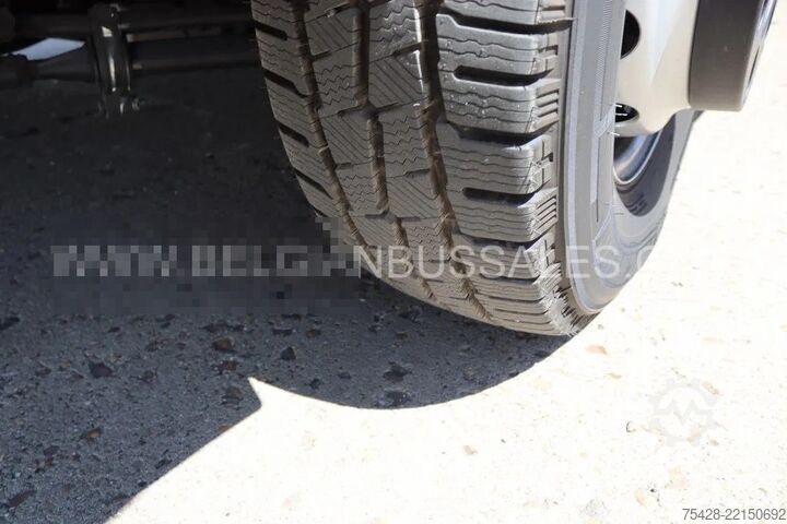 小型客车 Iveco Indcar Mobi Scolaire / 8.6m / 33 pl / Automatic / Airco