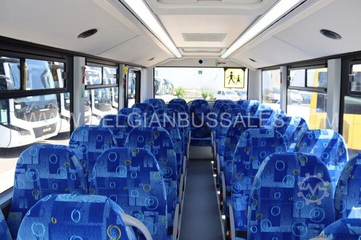 小型客车 Iveco Indcar Mobi Scolaire / 8.6m / 33 pl / Automatic / Airco