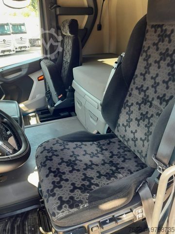 Samochód ciężarowy z plandeką typu platforma SCANIA R410 , auch als Zug möglich
