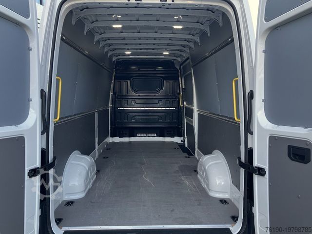 Kastenwagen hoch VOLKSWAGEN Crafter 35 Kasten TDI LR *Hochdach*AHK*RüKam