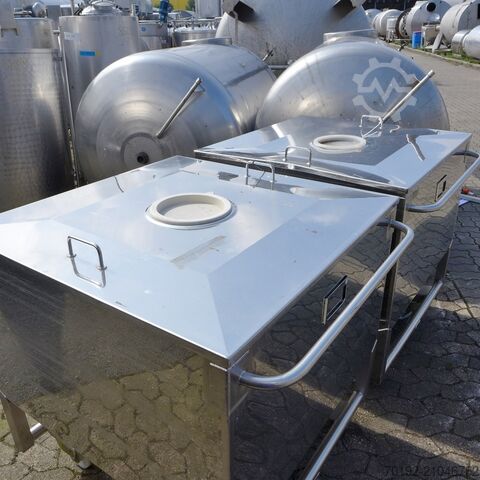 700 Liter fahrbarer Rechteckbehälter aus V2A  8691