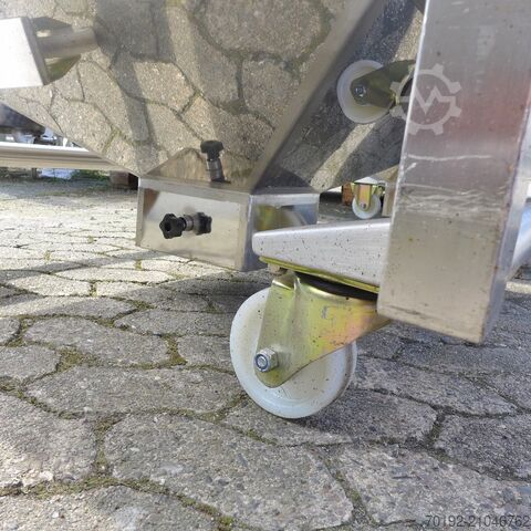 700 Liter fahrbarer Rechteckbehälter aus V2A  8691