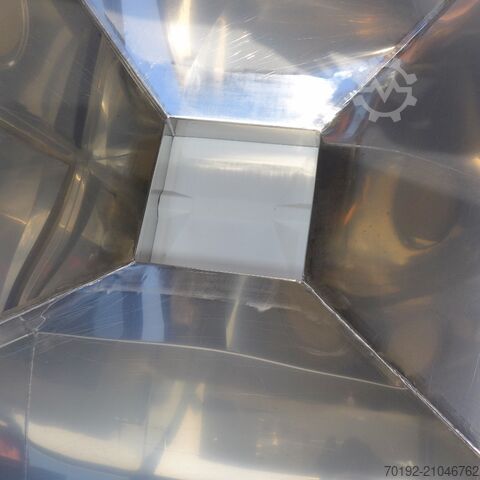 700 Liter fahrbarer Rechteckbehälter aus V2A  8691