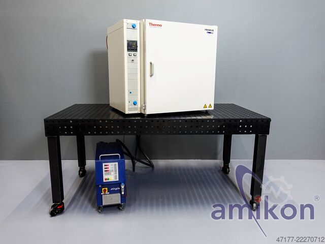 Ar ārējo temperatūras kontroles ierīci STW150, 85°C Thermo Fisher Scientific UT 6200 F Umluft-Trockenschrank