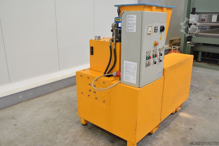 Medienos smulkintuvas POR RĘBAK