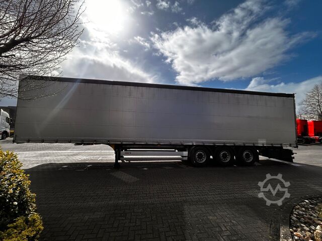 Open semitrailer with tarp SCHMITZ CARGOBULL SCS 24/L - 13.62 E B neue Plane, XL, Getränke